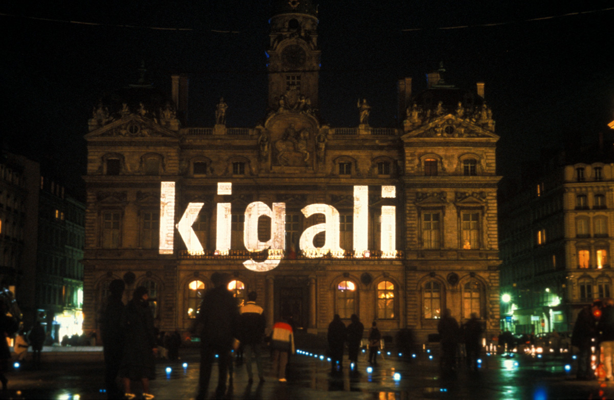 AJ_SIGNS_OF_LIGHT_LYON_001_DAS-copy