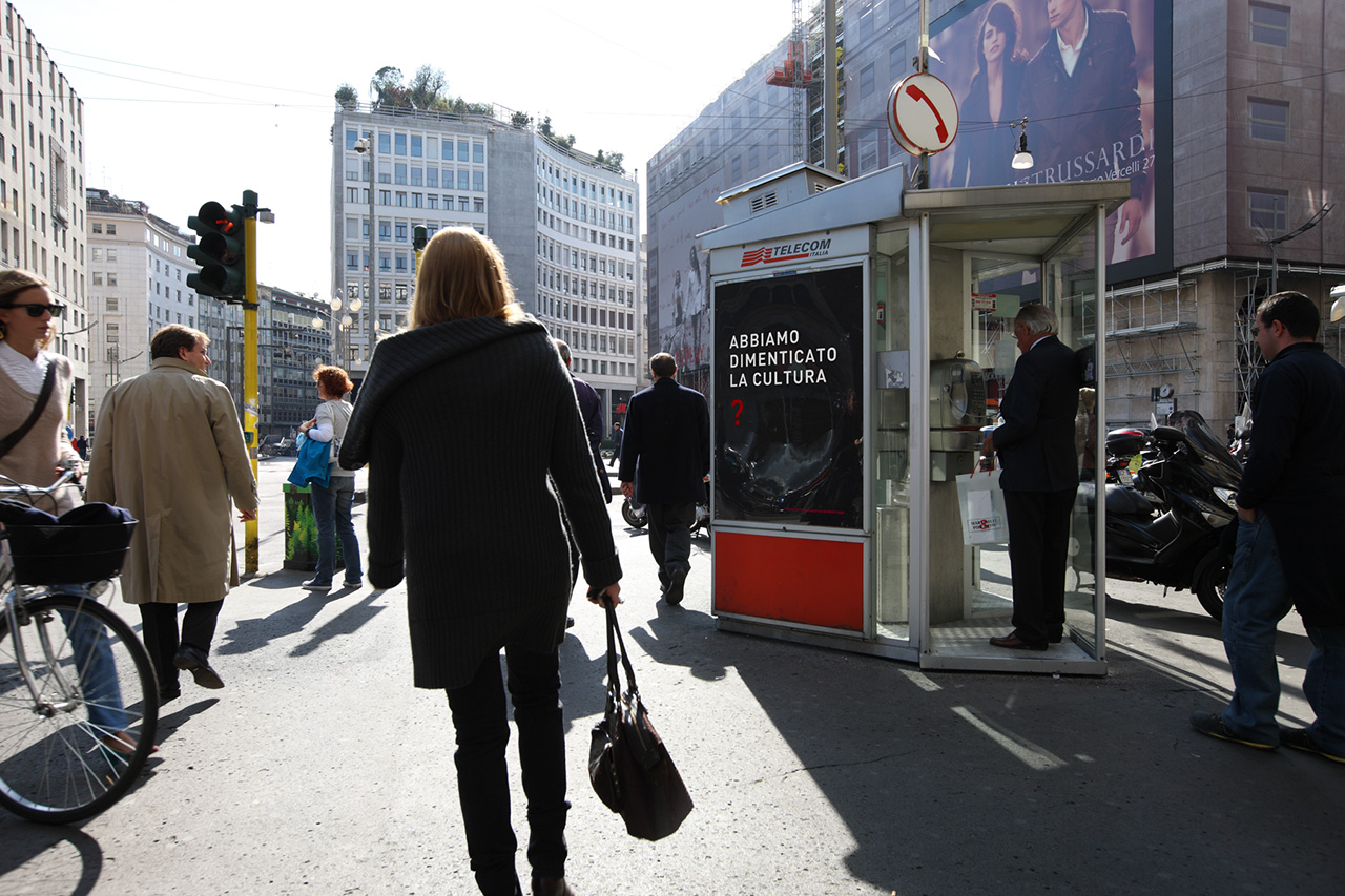 AJ_QUESTIONS_QUESTIONS_MILAN_004_DAS-copy