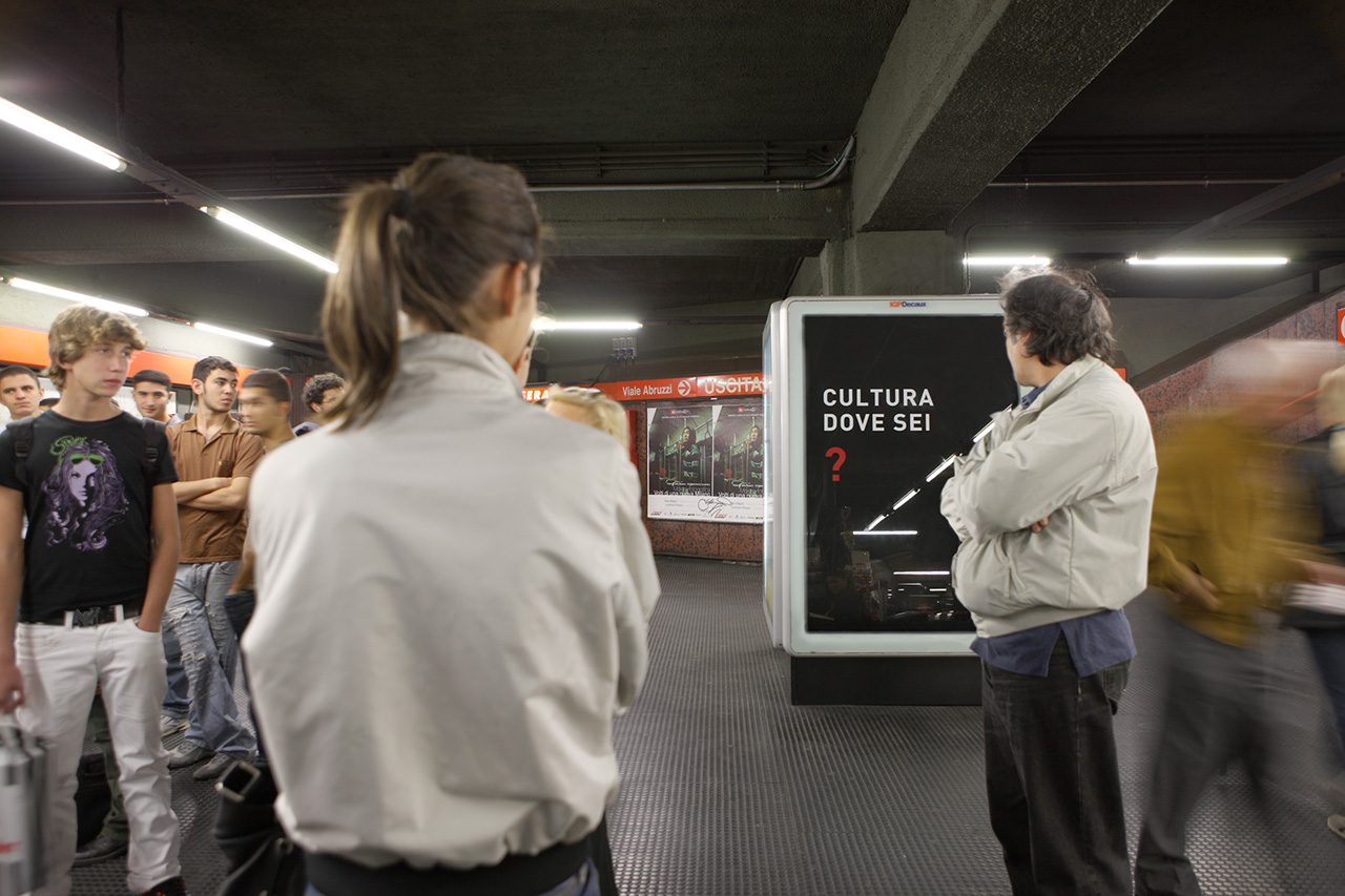 AJ_QUESTIONS_QUESTIONS_MILAN_005_DAS-copy