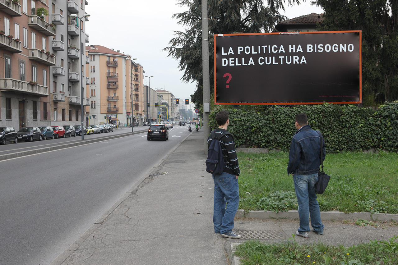 AJ_QUESTIONS_QUESTIONS_MILAN_006_DAS-copy