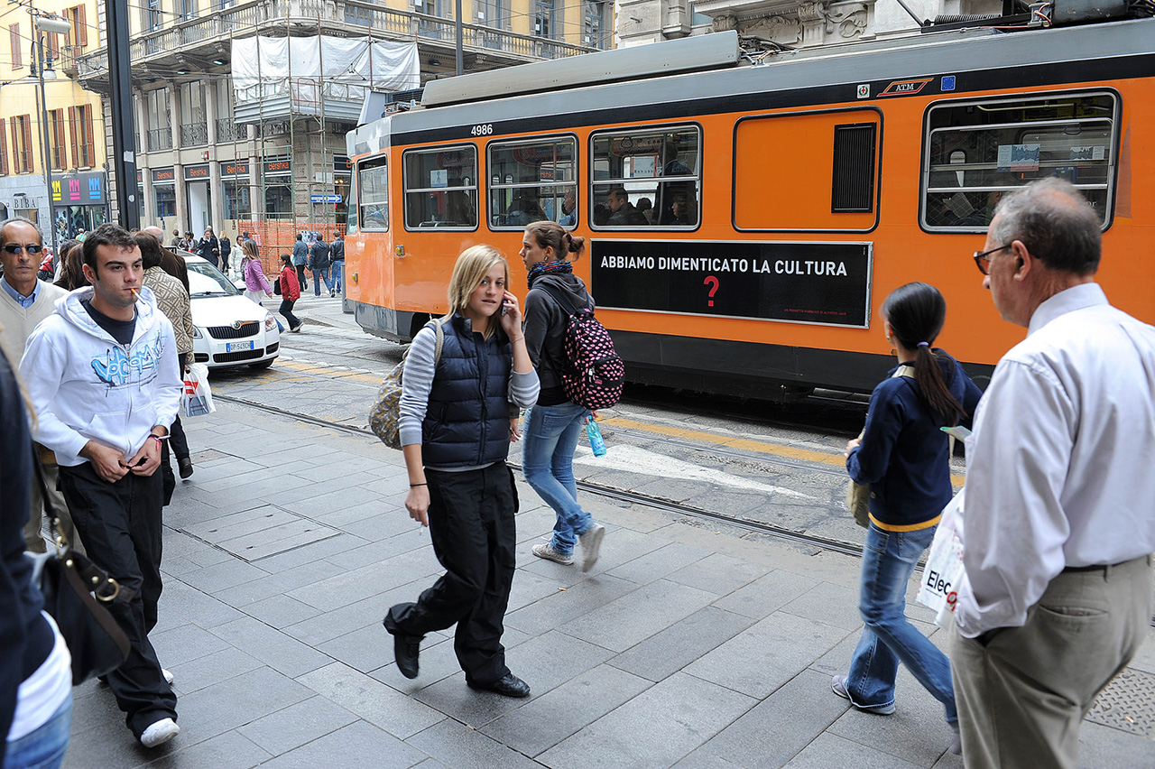 AJ_QUESTIONS_QUESTIONS_MILAN_009_DAS-copy