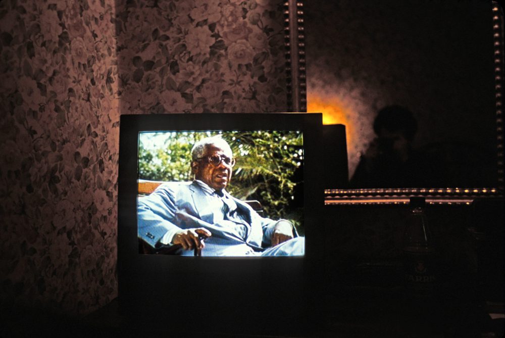 Prologue Searching for Gramsci Alfredo Jaar