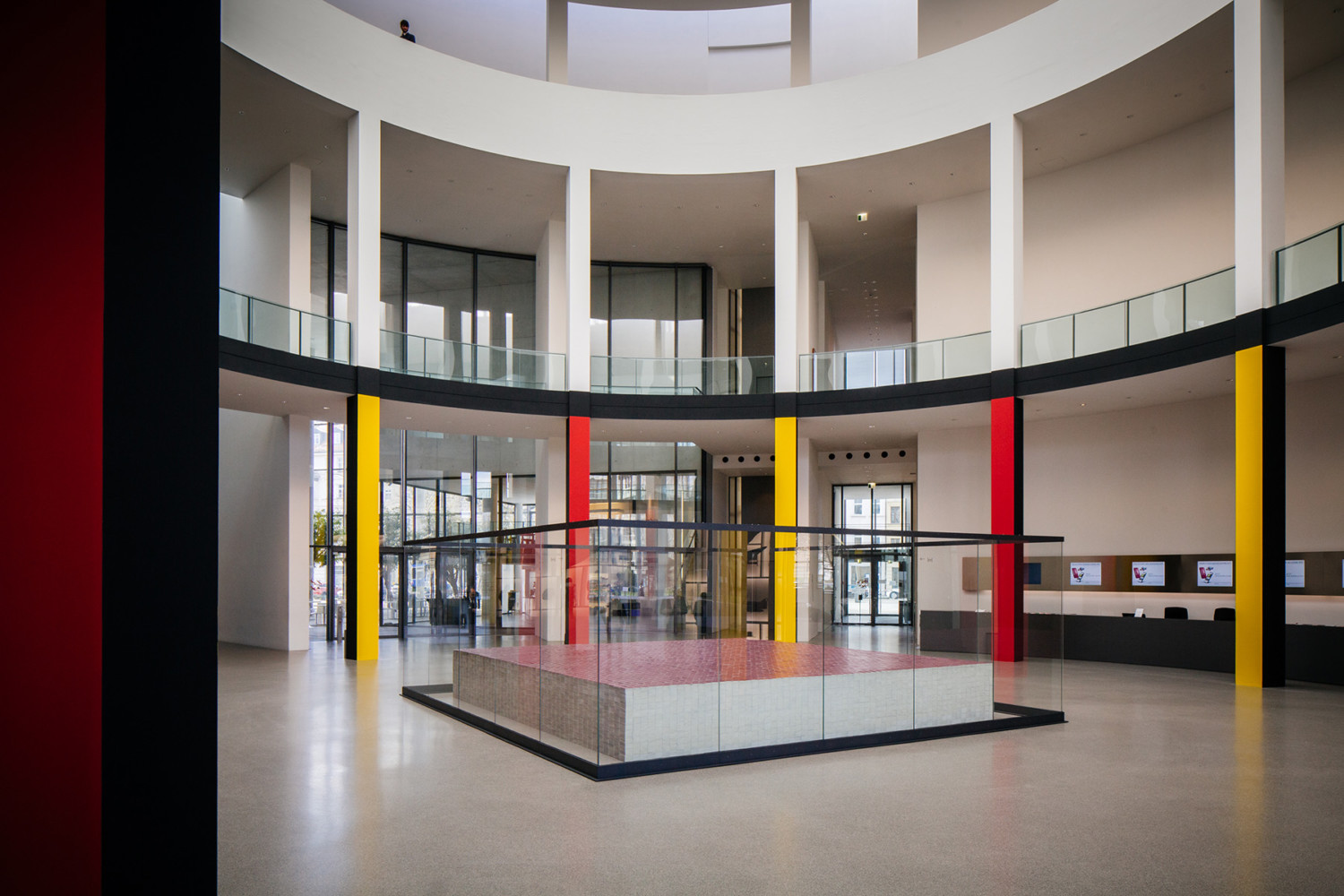 AJ_ONE MILLION GERMAN PASSPORTS_2023_WEB010