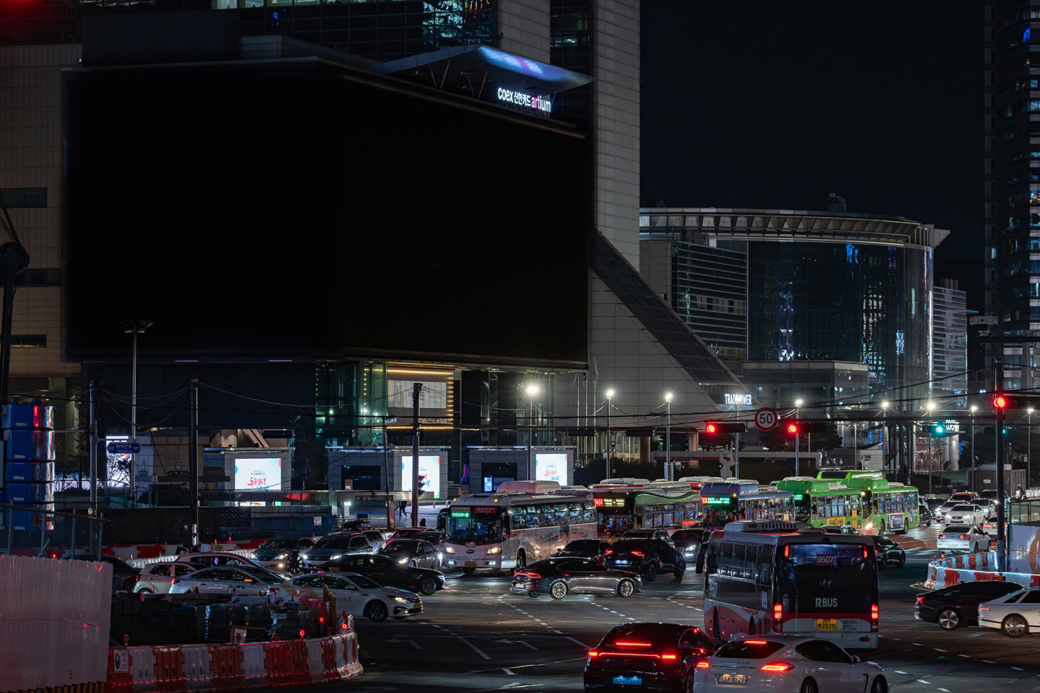 [JUNLEEPHOTOS] Alfredo Jaar_Seoul Coex_K-pop Square_0003